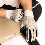 Fasthouse Blitz Swift Glove - Cream - Image 5